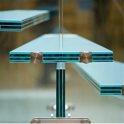 Sistema de vidro laminado temperado para edifícios comerciais