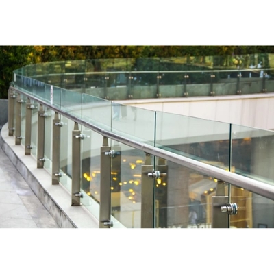3mm-19mm GB15763.2-2005 Ultra-Clar Low Iron Pattern Tempered Solar Glass para painel solar