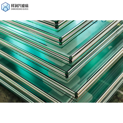 Painéis de vidro laminados PVB curvos de 3 mm a 19 mm, fisicamente temperados, para uso ao ar livre