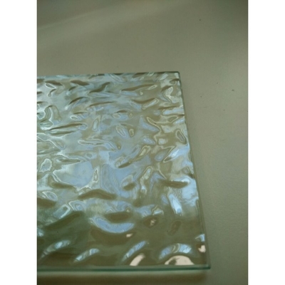 2100mm X 2440mm Tamanho Estrutura sólida Moru transparente Vidro figurado Padrão de vidro Certificado ISO