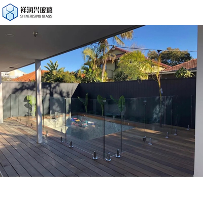 Painéis de vidro laminado de 12 mm para cercas de piscinas Tecnologicamente avançados e laminados