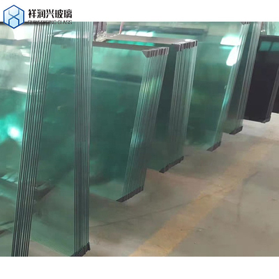 Painéis de vidro temperado transparente de 10 mm personalizados para convés Material de construção resistente ao calor