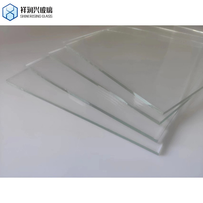 Painéis de vidro temperado transparente de 10 mm personalizados para convés Material de construção resistente ao calor