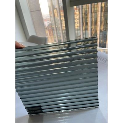 Customize padrão vidro temperado para divisória interior estrutura sólida design com fio