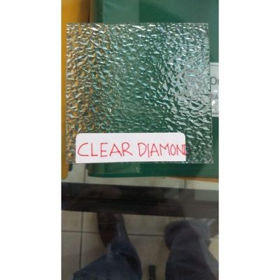 Vidros coloridos temperáveis para janelas de figuras grossas e divisórias de parede personalizadas