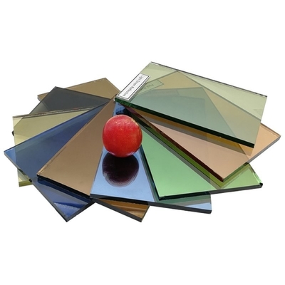 Área exterior 4mm 5mm 6mm Tinted Float Glass com e cor branca do vidro