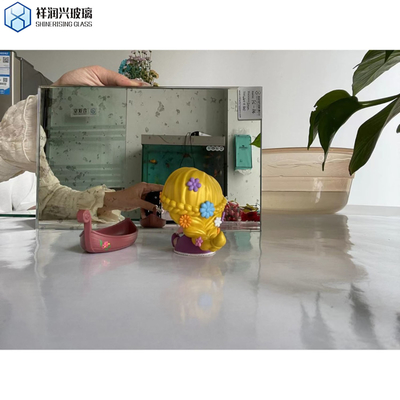 Pedido personalizado Espelho de parede decorativo folha de vidro com borda polida plana trabalho
