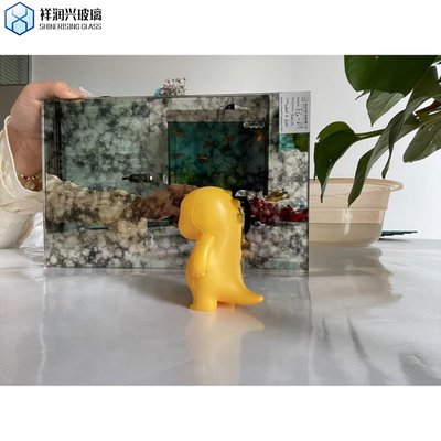 Técnica Chapa de vidro laminada para espelhos decorativos em prata de banheiro antigo