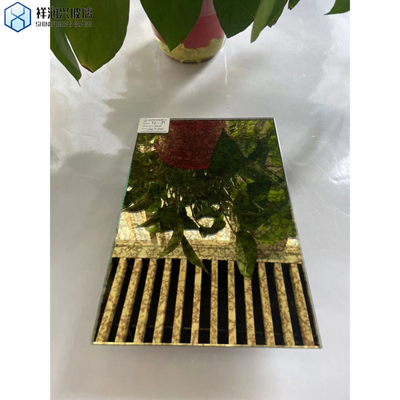 Técnica Chapa de vidro laminada para espelhos decorativos em prata de banheiro antigo