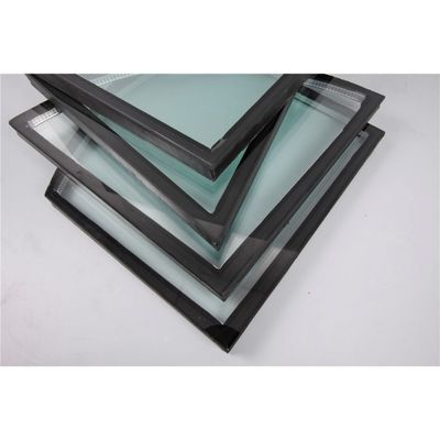 Painéis de vidro de vidro de isolamento por vácuo para remodelações de edifícios físicos