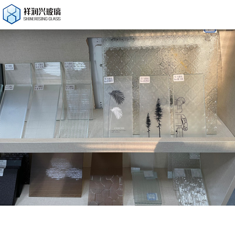 Ultra-Clar Tinted Stream Pattern Glass Textured Cabinet and Door Glass Pane Design (Desenho do gabinete e painel de vidro da porta)